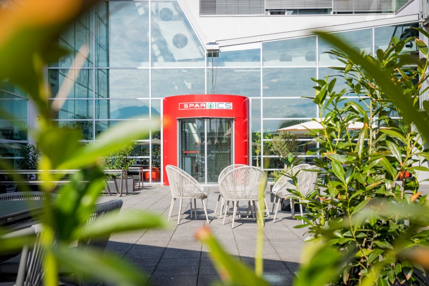 Outdoorbereich beim SPAR ICS Office Salzburg