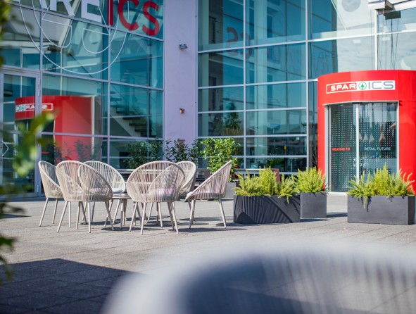 Outdoorbereich beim SPAR ICS Office Salzburg